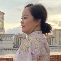 140斤的微胖妈妈的日常装扮：不披头散发、首饰不戴金，优雅富态