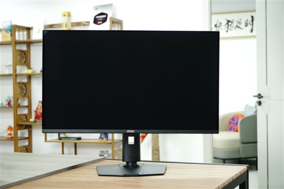 100% DCI-P3色域+240Hz高刷！微星MPG 322UR QD-OLED X24显示器图赏