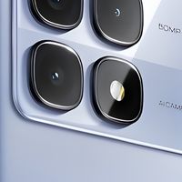 6300mAh+3.5mm耳机孔回归！Redmi R70这配置让旗舰破防
