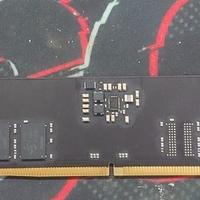 内存危机逼出半通道：华擎、华硕主板支持DDR5 32-bit HUDIMM