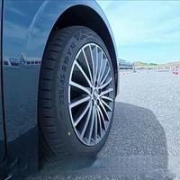 5米级家轿下赛道？吉利银河星耀7试驾体验，全面测试电四驱！