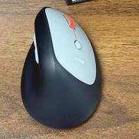 垂直鼠标适合打游戏吗？办公电竞鼠标哪个牌子好？