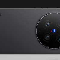 两万块的Ultra连家门口树叶都拍不出纹理？X300 Ultra凭35mm主摄和全焦段视频赢在真实场景