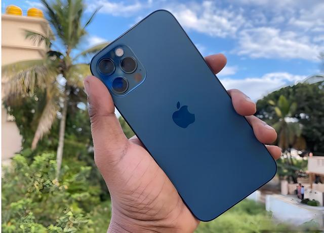苹果官方不会说的：iPhone12 这样设置，还能再用 3 年！第三个绝了