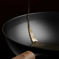 新手买铁锅总翻车？选对这口锅，不粘不锈还省心