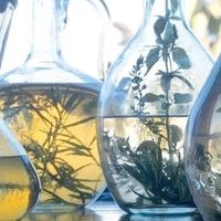 矿物油不伤肤，植物油未必安全：选对油脂才是屏障修护关键