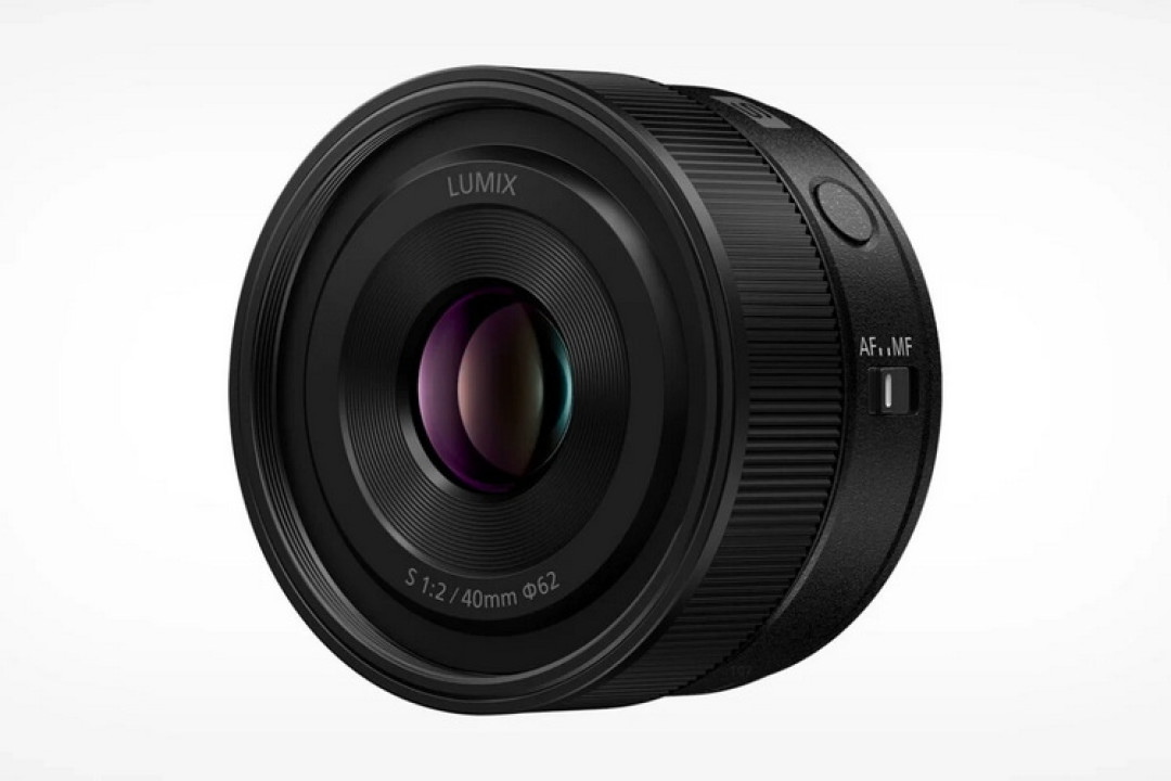 Panasonic-Introduces-Ultra-Compact-LUMIX-S-40mm-f2-Lens-for-L-Mount-1536x806.JPG