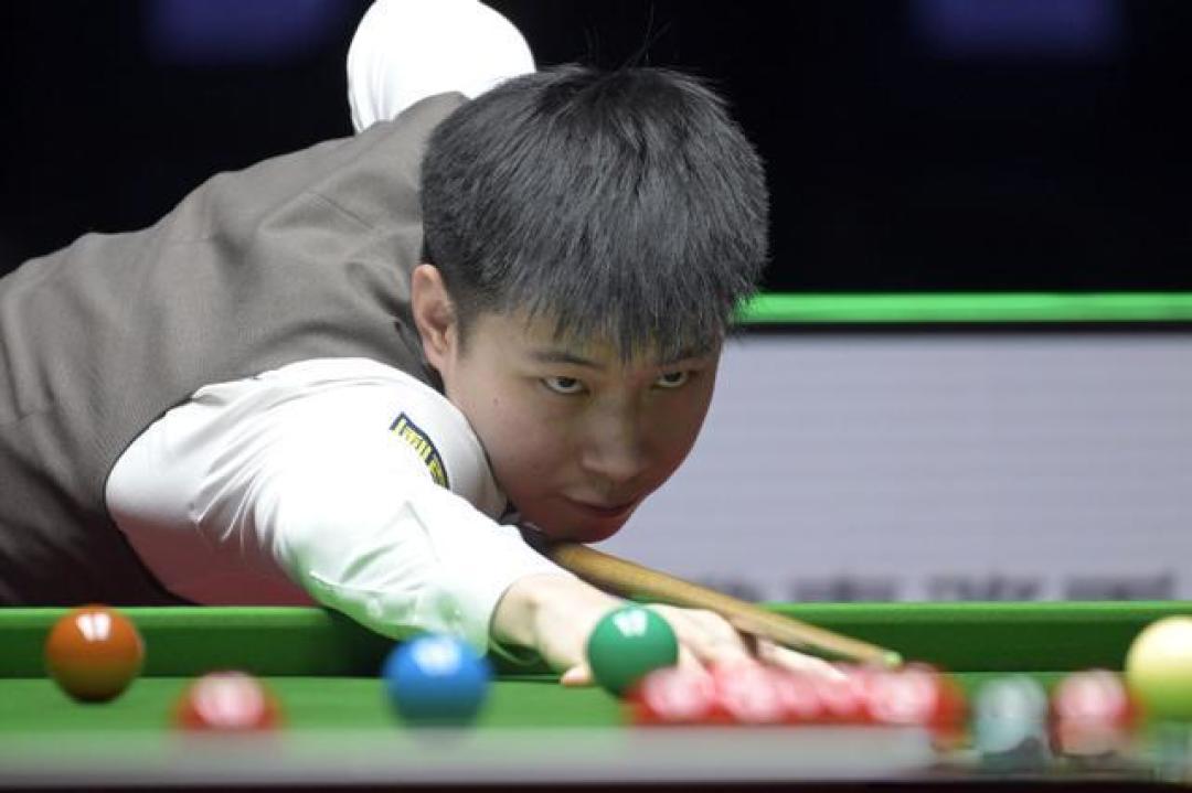 狂轰10-2完美复仇!吴宜泽创纪录晋级,获塞尔比盛赞为天才