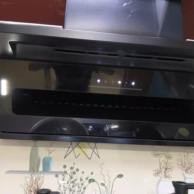 爆炒无烟不是吹的：23cm进烟口真能锁住猛火油烟？