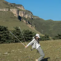 新手第一双徒步鞋别乱买：中帮鞋才是防滑护脚的最优解