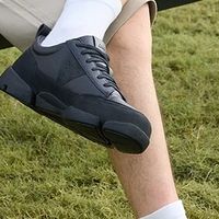 Clarks 其乐 Trigenic2 三瓣小黑鞋｜通勤暴走都能打的品质男鞋