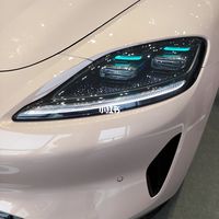 米粉观看尚界z7t线下展车