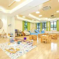 杭州公办园试点带1岁娃，月费1050师幼比1:4，你放心吗？