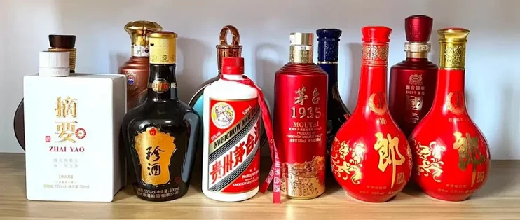 【2種類の酒】五粮液　WULIANGY 　 国台 (GUOTAI)　国台国标 五粮液低度整箱