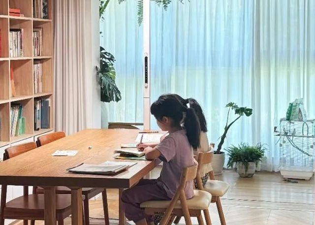 “茶几”正逐渐退出中国家庭，学广东人的做法，也太实用了！