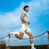 2026运动户外鞋履十大趋势：你的下一双跑鞋该怎么选？