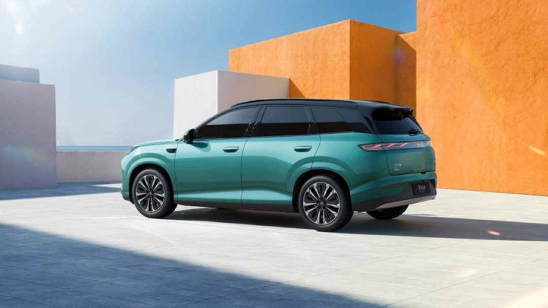 第三代比亚迪元 PLUS 亮相:A级纯电 SUV 进入更细分的年轻化竞争