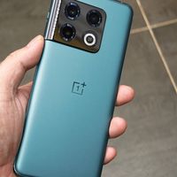 索尼最强旗舰！Xperia 1 VIII外观新鲜出炉：无刘海无挖孔 背部撞脸一加