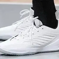 【NBA每日上脚】AE2凉了又何妨？华子新鞋有点帅！