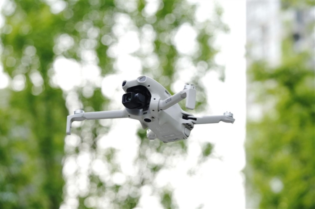 年轻人第一台航拍机!大疆DJI Lito X1无人机图赏