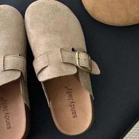 50多岁女人听劝：鞋子别再穿“运动鞋”了！这3款鞋子更洋气时髦