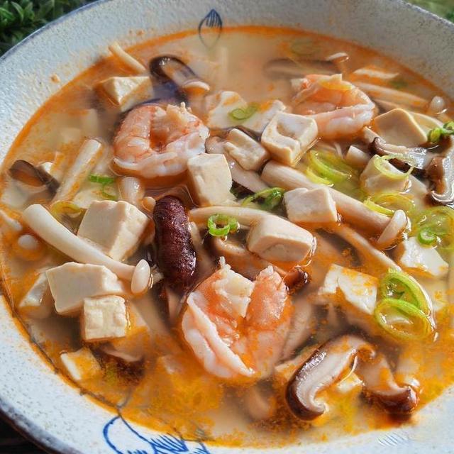 虾和豆腐有哪些简单美味的做法呢？