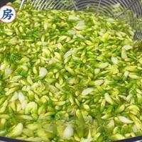保存槐花，我家每年必做之事，留着蒸包子炒鸡蛋煮饺子都好吃