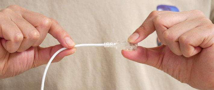 家庭组网邪修：几十块搞定全屋2000兆网络覆盖！