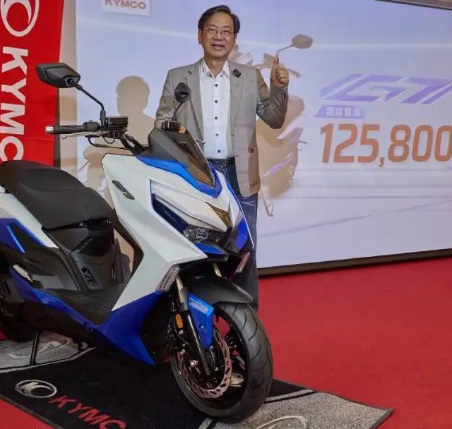 中置发动机+链条传动，光阳G7平踏板上市，标配弯道ABS、弯道TCS