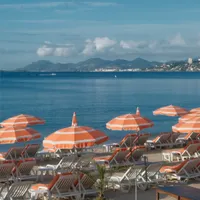 阴天人像发灰？不是CC不行，是你没关自动白平衡——富士Classic Chrome的真实适用边界