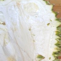 京东买了个榴莲，实心。