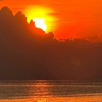 追风装备清单：防风衣与相机支架