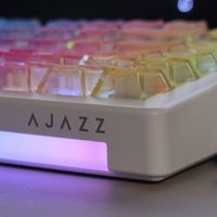 “光污染”电竞利器，黑爵AK820 V2Pro，双8K带智屏