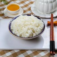 米饭里加勺油,血糖更平稳!糖尿病人吃主食的6个技巧