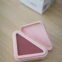 Prada 多用粉膏分享