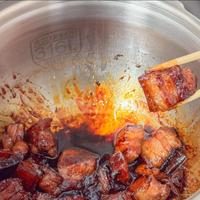 电压力锅蒸肉不如传统蒸锅？真相是它根本不是为“清蒸”而生