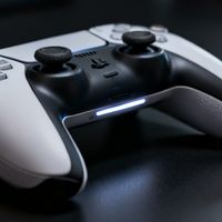 PS5接4K电视画面还是糊？别被参数骗了！手把手教你调出真正沉浸感