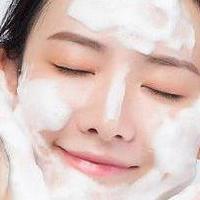 消费降级不降级肤质！5款大众平价清洁护肤品，好用不踩雷