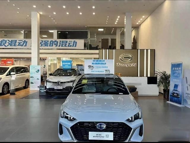 别被车价暴跌带节奏，降价潮里买车该怎么避坑不亏？