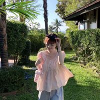 谁能拒绝一件自带春日氛围感的樱花奶芙粉衬衫✨