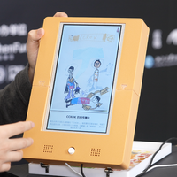 这届年轻人用 AI 造的「新物种」：活过来的画框、会叹气的台灯、会写信的龟背竹……