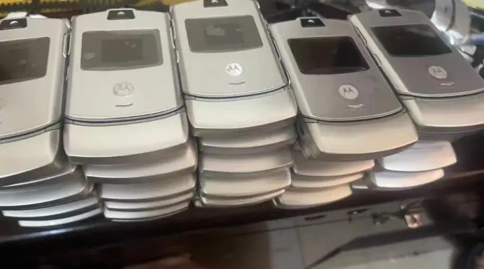 摩托罗拉非智能手机