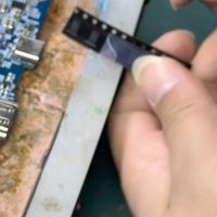 打游戏黑屏，根据经验显卡供电老化引起，更换一组全新供电，又可以再战几年！