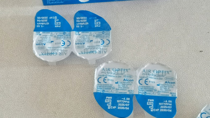 爱尔康透明隐形