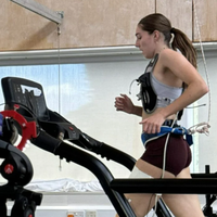 300块和3000块运动装备实测：普通人真没必要为“未来可能用到”的功能买单