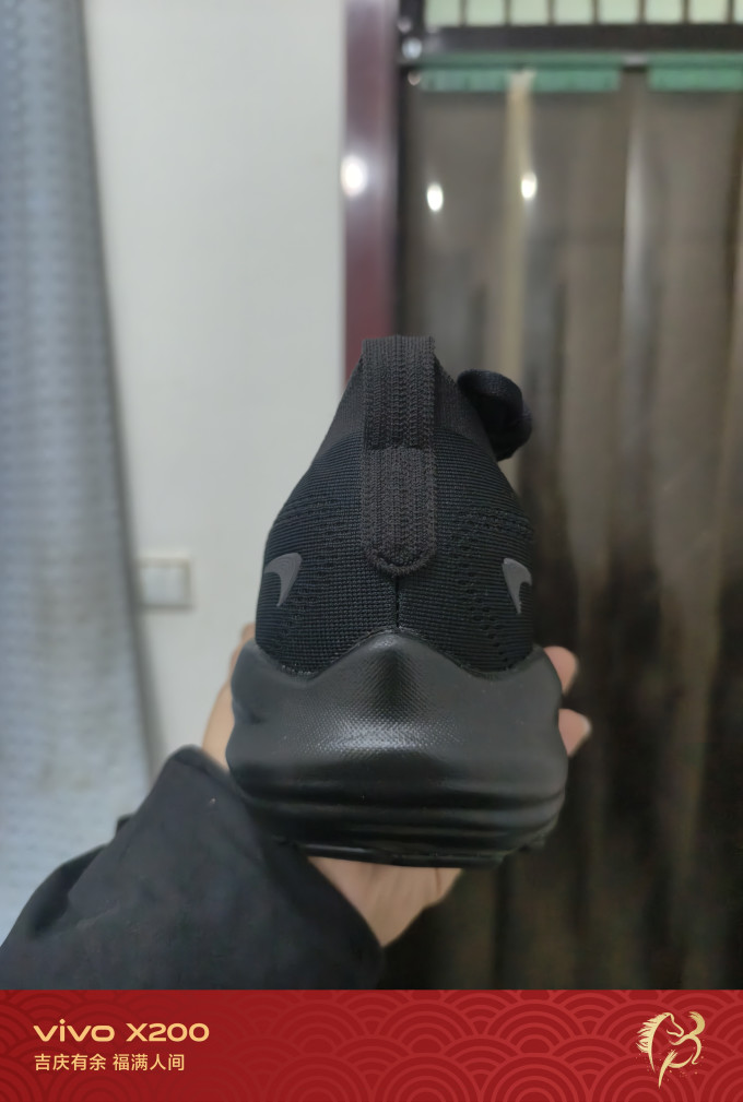 布鲁克斯跑鞋
