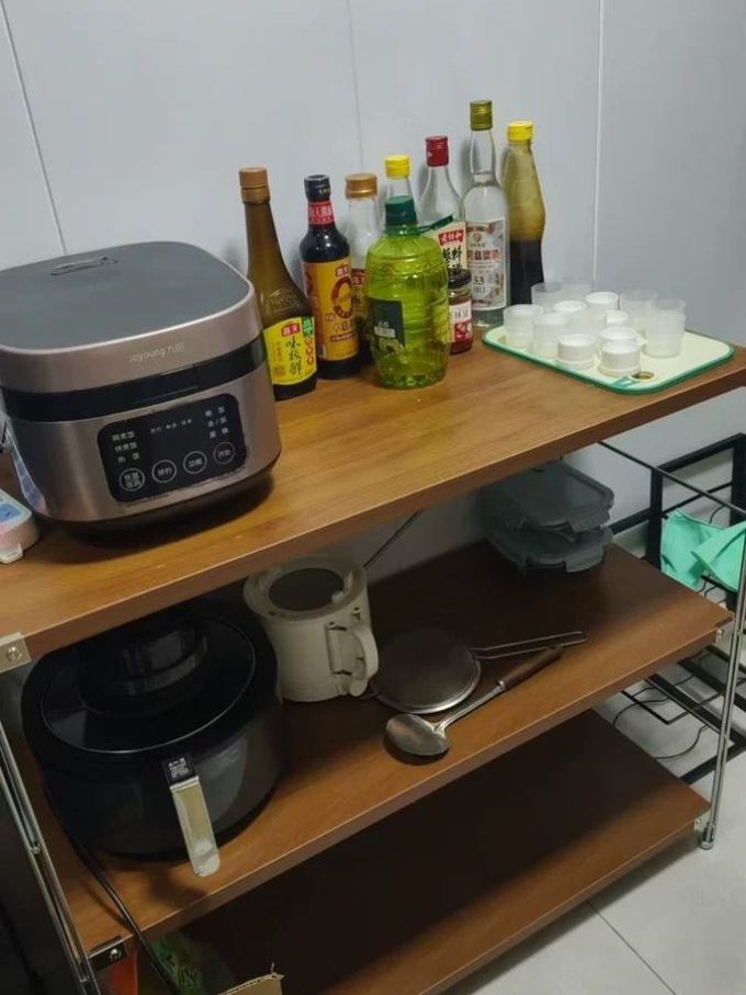 可芝客厅置物架