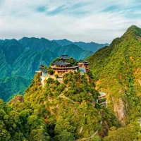 五一不想人挤人？上海出发2小时，这座小城有山有水，还有原始森林和温泉等你来发现