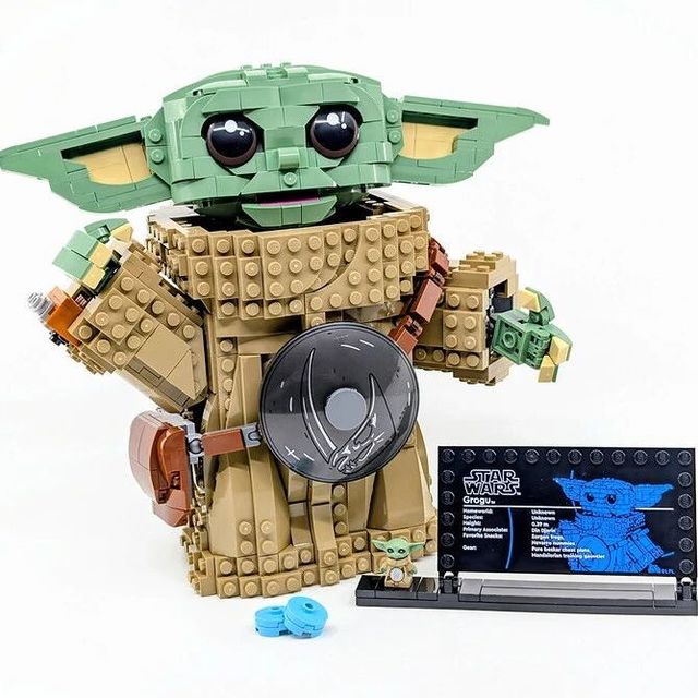 穿上曼达洛盔甲后身价也高了……乐高最新版古古，表现怎么样？