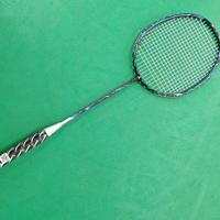 力量不足也能杀球？这支羽毛球拍靠四大参数协同破局